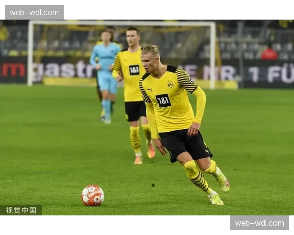 多特蒙德3-0完胜法兰克福，马伦梅开二度