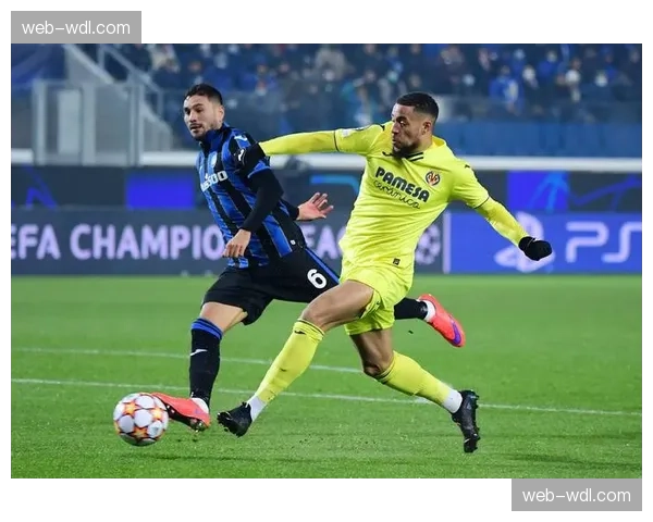 瓦伦西亚1-0比利亚雷亚尔,雨战中杜罗打入制胜球,赢下大区德比。 瓦伦西亚1-0比利亚雷亚尔,雨战中杜罗打入制胜球,赢下大区德比。